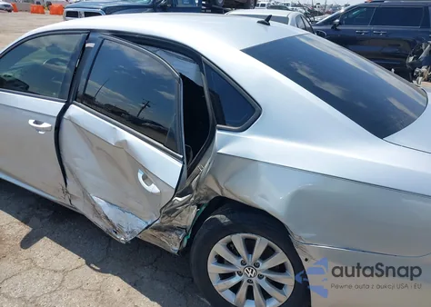 2015 Volkswagen Passat 1.8T S из США, поврежденный, VIN 1VWAS7A39FC073596